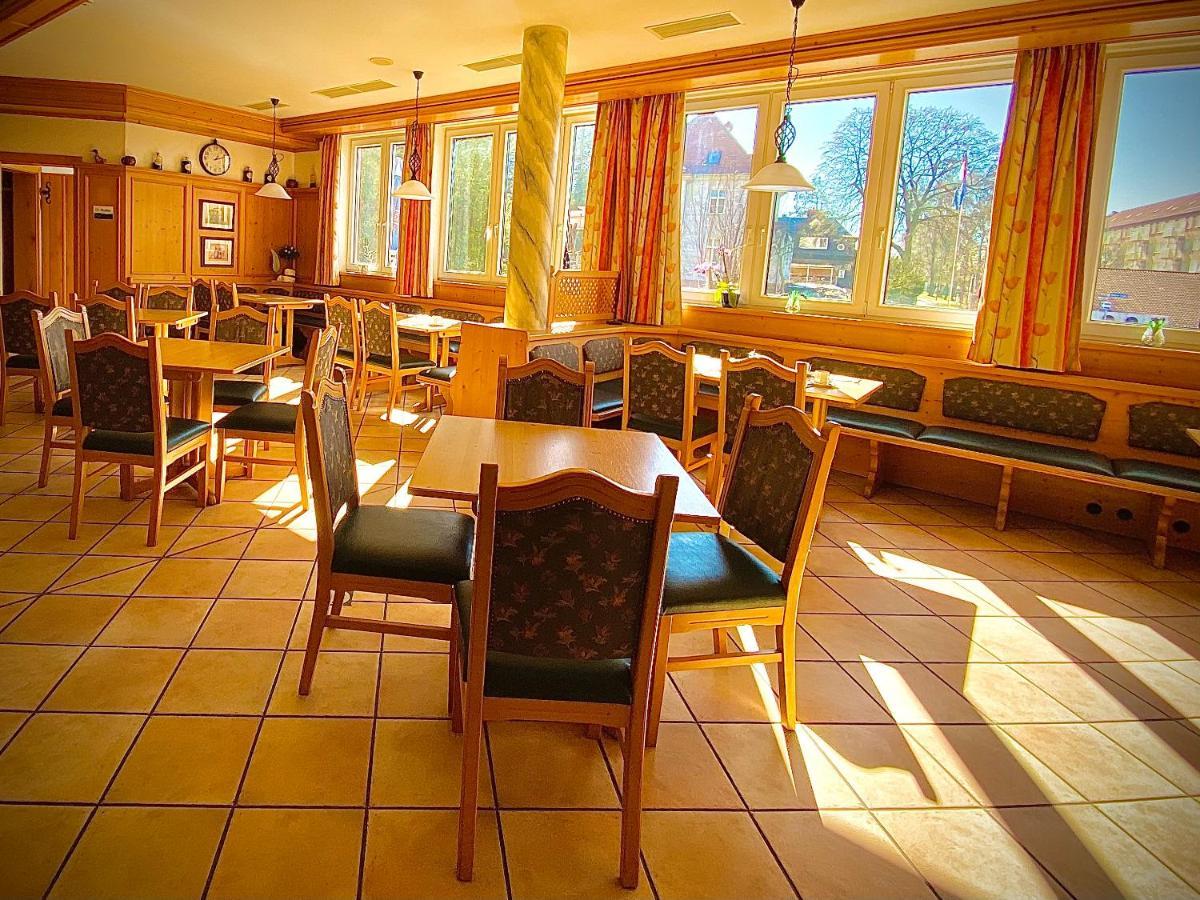 Meister Baer Hotel Wettiner Hof Glauchau Exterior photo